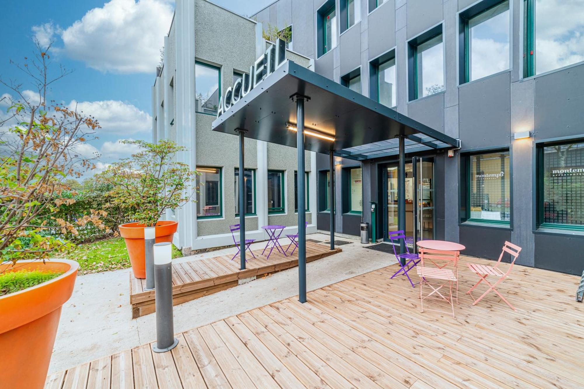 Montempo Apparthotel Lyon Viviani Vénissieux Exterior foto